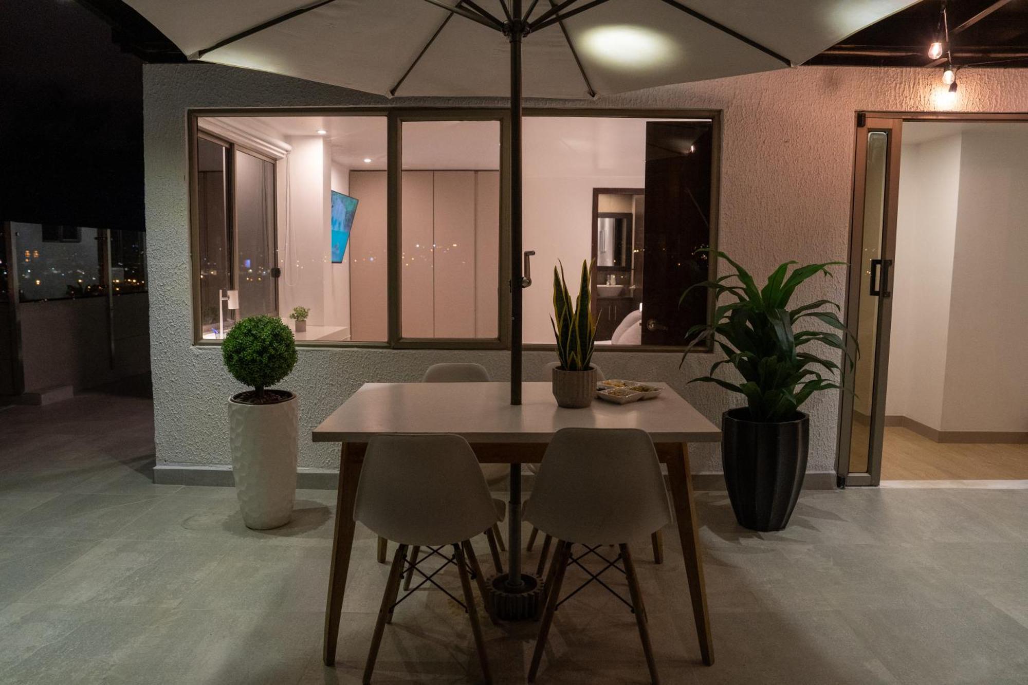 Spectacular Flat,3 Bedrooms, Central, Terrace, Free Parking Cuenca Exterior foto