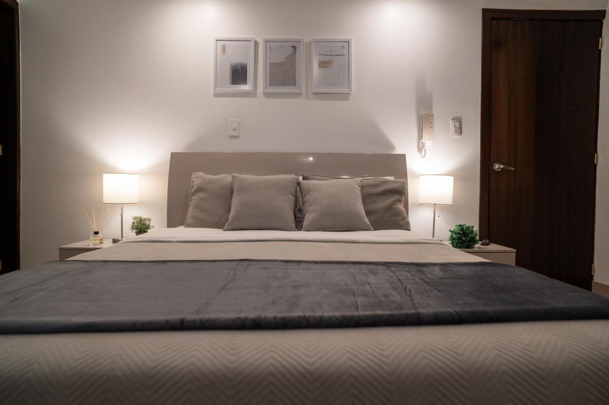 Spectacular Flat,3 Bedrooms, Central, Terrace, Free Parking Cuenca Exterior foto